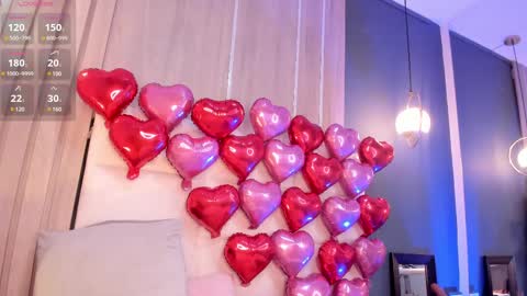 Mia online show from February 17, 9:32 pm