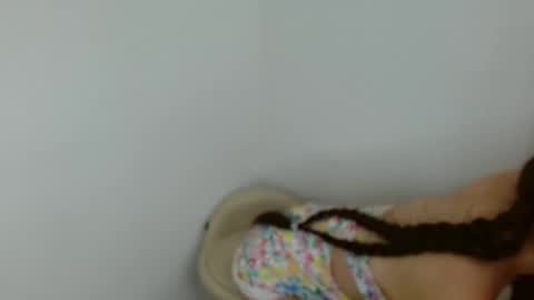 MIA VANESSA online show from May 2, 2:45 pm
