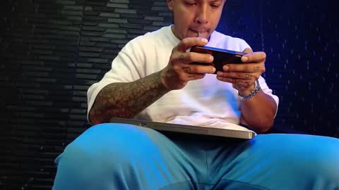 Michael Daviss online show from March 10, 2:26 pm