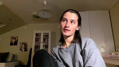 Emily online show from October 3, 4:15 pm