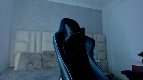 Michael online show from November 23, 6:33 am