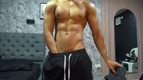 michael_torres15 online show from September 21, 10:25 pm