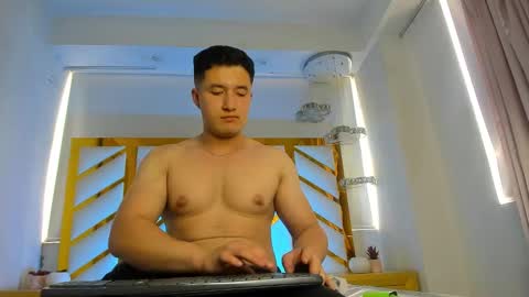 MichaelConnor  online show from February 7, 6:02 pm