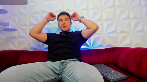 MichaelConnor  online show from February 21, 12:17 pm