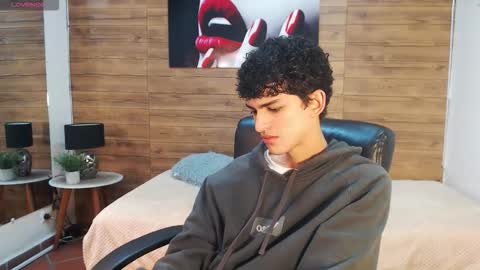 michaelkoiv online show from February 7, 11:24 am