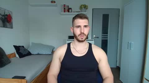 michaelos11 online show from March 28, 12:28 pm