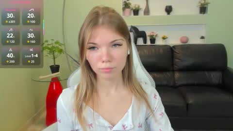 michafox online show from February 15, 10:36 am