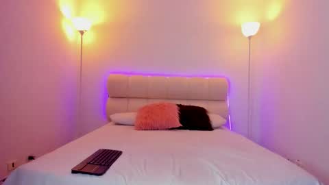 Michelle online show from October 23, 12:28 pm