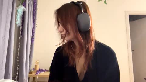 Mary online show from December 21, 4:52 am