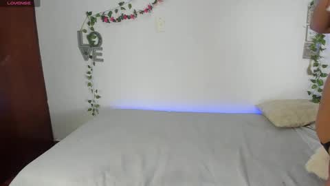 Michell online show from October 19, 11:53 pm