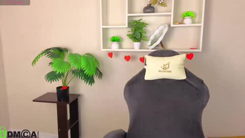 Michelle online show from February 16, 8:01 am