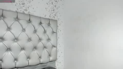 michelle perla online show from October 23, 7:15 pm