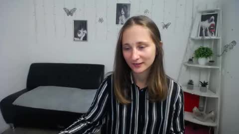 Snapshot of michellee11 chatting on September 30, 11:21 am Michel online show from September 30, 11:21 am