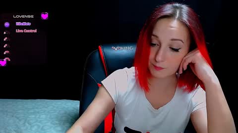 Snapshot of michelleevie chatting on December 19, 10:32 pm Agatha online show from December 19, 10:32 pm