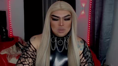 Michelle online show from February 1, 2:30 am