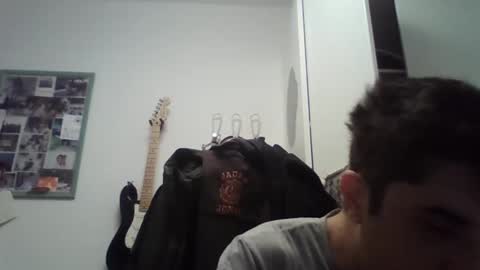 micky_law88 online show from December 15, 10:11 am