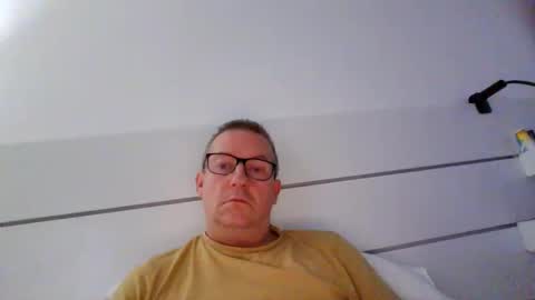 Snapshot of middleton2021 chatting on October 13, 6:04 am middleton2021 online show from October 13, 6:04 am