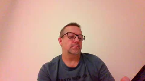 Snapshot of middleton2021 chatting on October 25, 8:53 pm middleton2021 online show from October 25, 8:53 pm