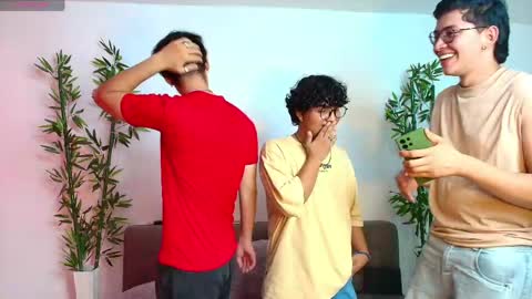 midnight_boyss_ online show from March 17, 9:09 pm