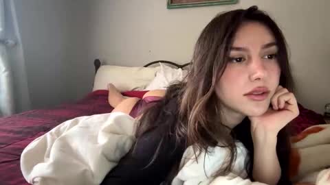 SexyLatinaCouple online show from March 27, 5:25 pm