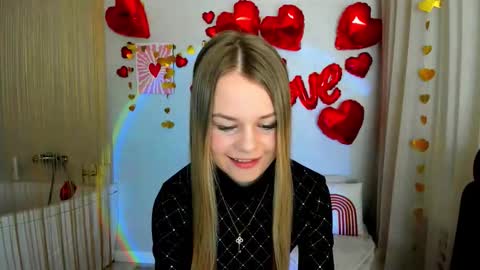 midnighteaura online show from February 6, 8:00 pm