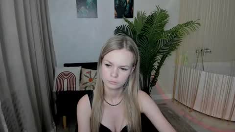 midnighteaura online show from July 12, 6:44 pm