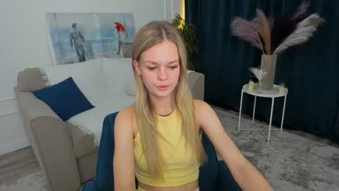 midnighteaura online show from July 11, 6:44 pm