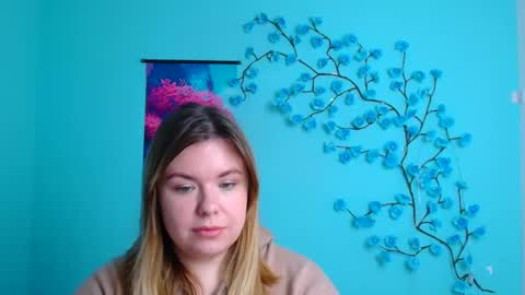 Mariana online show from November 15, 12:40 pm