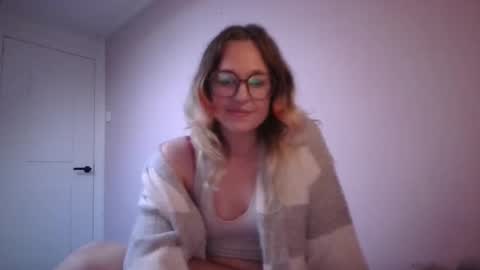 midnightmarte online show from May 3, 6:58 pm