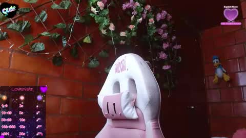 Midori 7u7 online show from January 9, 3:39 pm