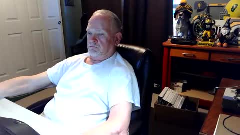 midwestdad09 online show from June 7, 10:53 am