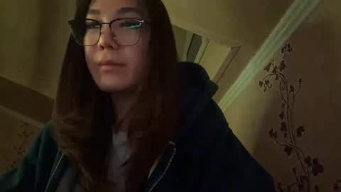 migdaliafenlon online show from October 11, 3:26 pm