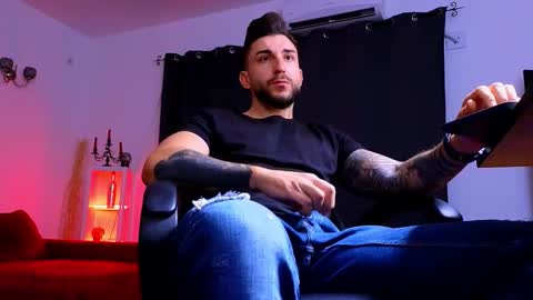 MightyAaron online show from September 19, 2:48 am