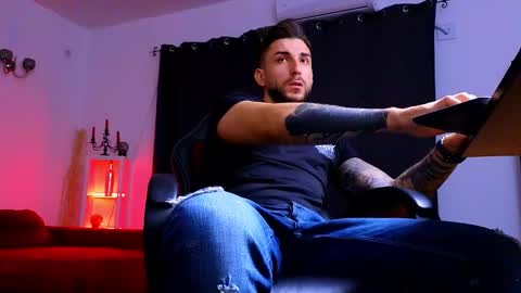 MightyAaron online show from September 16, 2:13 am