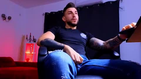 MightyAaron online show from September 17, 2:15 am