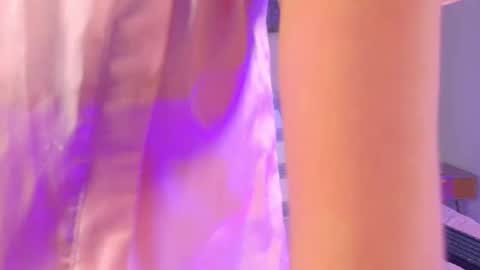 miia scoott  online show from December 16, 12:00 pm