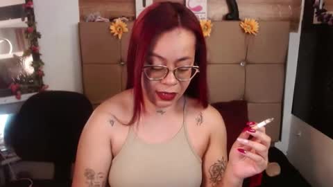 miia online show from November 21, 10:19 pm