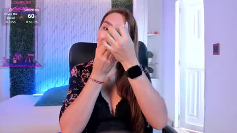 Miia 3 online show from October 22, 12:29 pm