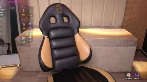 miiaa_evans1 online show from December 3, 9:48 pm