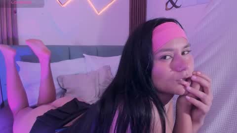 Mia  online show from March 16, 4:33 pm