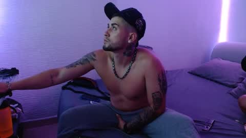 Mia and Liam online show from December 24, 10:44 am