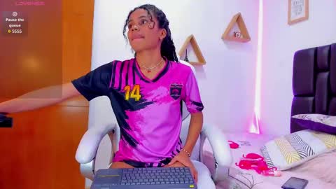 mia sofia online show from October 1, 9:24 pm