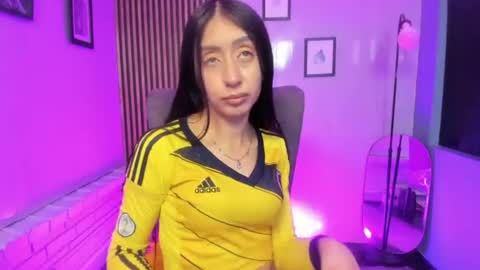 miilu  online show from July 8, 7:34 am
