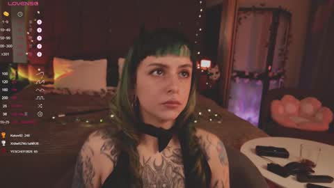 mika_moon_ online show from February 21, 7:21 pm