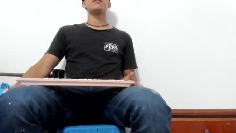 Snapshot of mikael_stor chatting on September 25, 11:39 am mikael_stor online show from September 25, 11:39 am