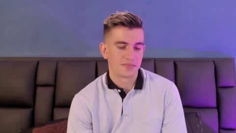 mikael online show from February 20, 3:50 am