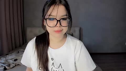 mikasssu online show from February 6, 7:02 am