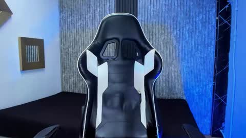 Mike 0233 online show from December 16, 4:41 am