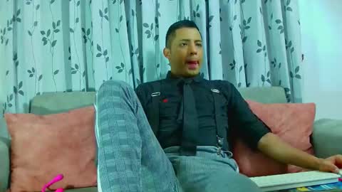 mike_fetiche online show from November 20, 6:45 am