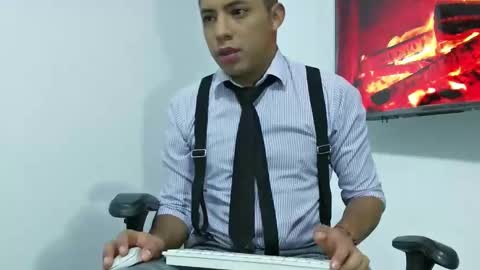 mike_fetiche online show from November 17, 3:20 am